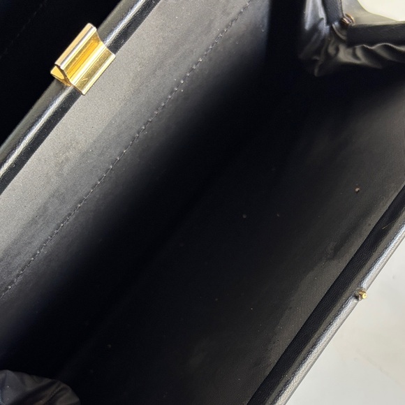 Vintage Black Leather Shoulder Bag - Picture 9 of 12